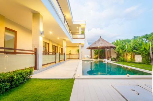 Golden Palm Villa