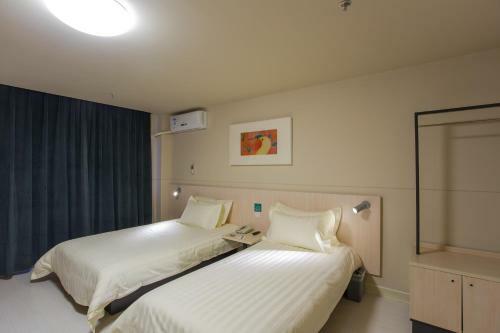 Hotel Jinjiang Inn Ulanqab Xingfu Square