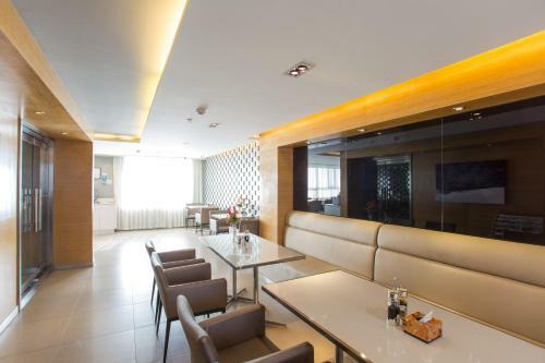 Hotel Jinjiang Inn Ulanqab Xingfu Square