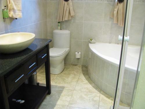 Hostal Guesthouse Serenity