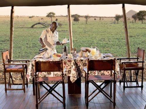 Lodge One Nature Nyaruswiga Serengeti