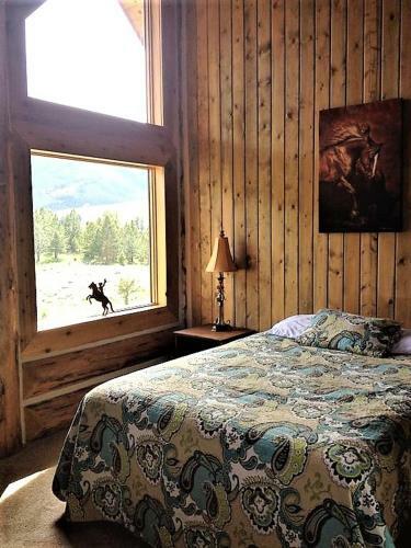 Mcdonald's Ranch Lodge