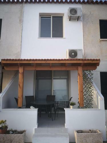 Sandy Beach House No.z2
