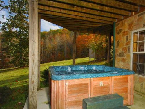 Bearadise Cabin