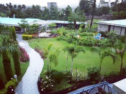Hotel Hummingbird Resort