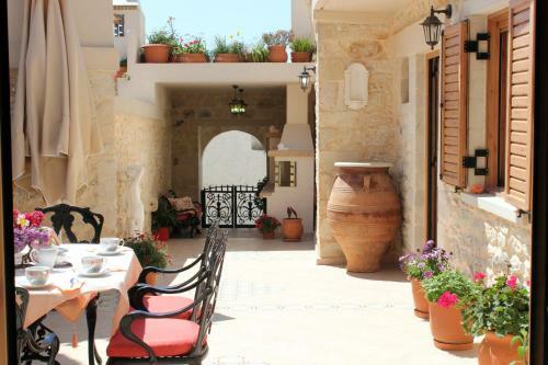 Ioanna House