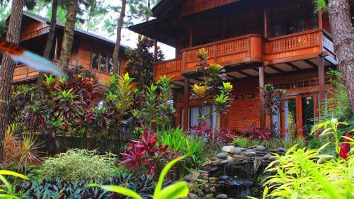 Jambuluwuk Convention Hall & Resort Puncak