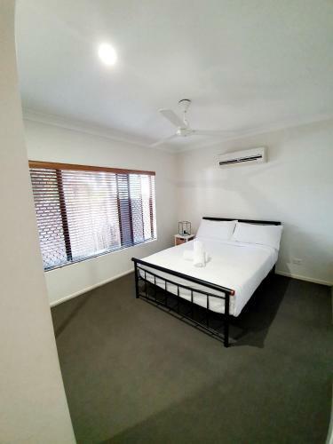 Hostal 3 Bedroom Central Home