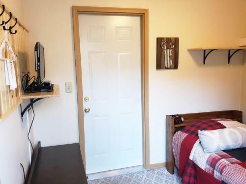 Rockerville Lodge & Cabins