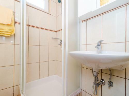 Hostal Holiday Home Macus