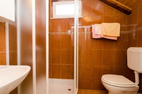 Hostal Holiday Home Macus