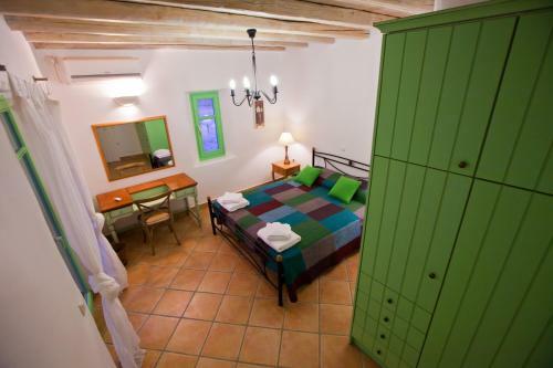 Naoussa Bay Villas