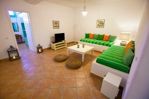Naoussa Bay Villas