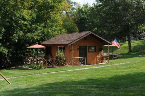 Hotel Clear Lake Resort