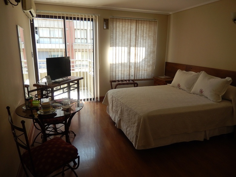 Roomapart Escuela Militar