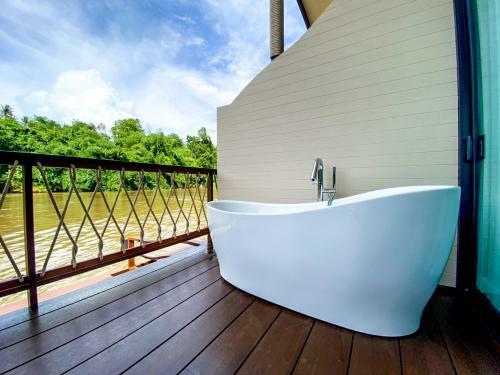 Hotel Binlha Raft