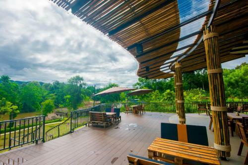 Hotel Binlha Raft