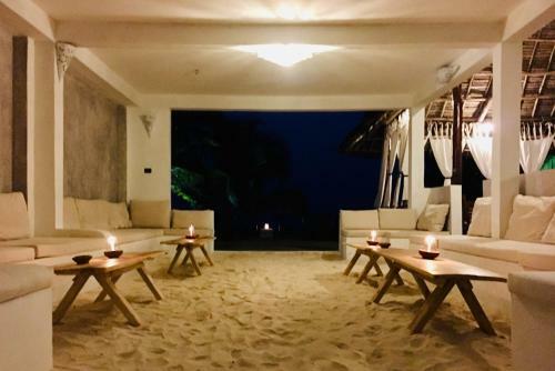 Bed & Breakfast White Dream