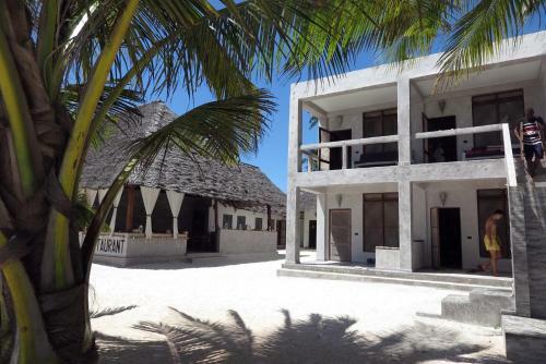 Bed & Breakfast White Dream