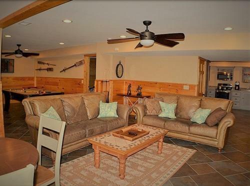 Bearmont Lodge Cabin