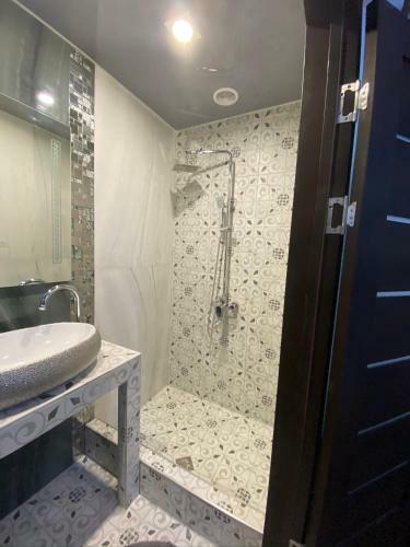 Lada Guest House B&B