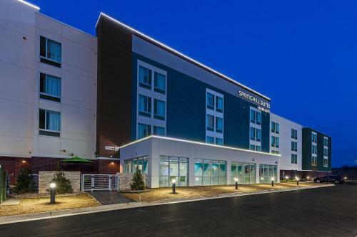 Hotel Springhill Suites By Marriott Tulsa At Tulsa Hills