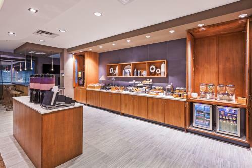 Hotel Springhill Suites By Marriott Tulsa At Tulsa Hills