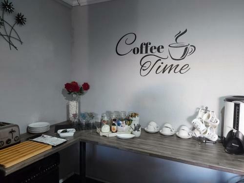 Hostal Villa Mariss Guesthouse