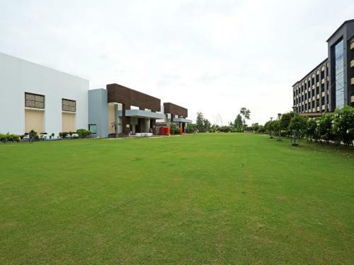 Hotel Golden Blossom Imperial Resorts