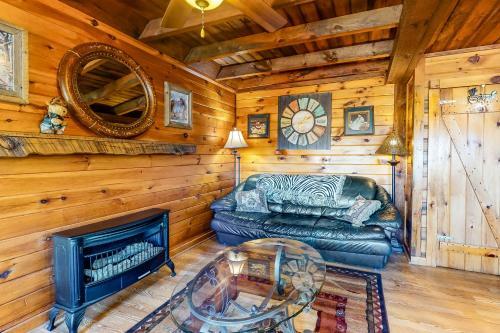 Rich Mountain Bungalow