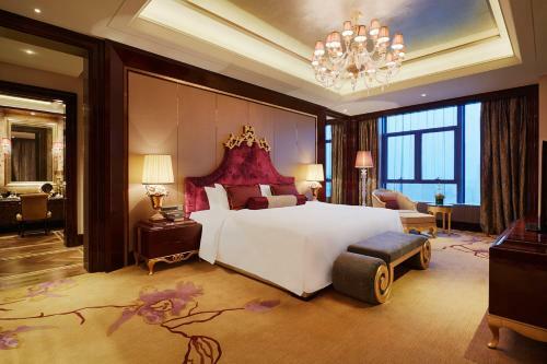 Hotel Wanda Realm Huaian