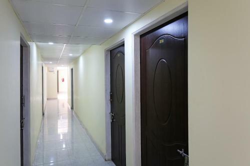 Hotel Oyo 11547 Royal Treat