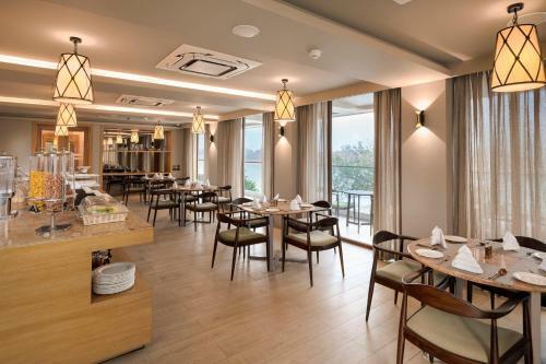 Hotel Modi Yoga Retreat Rishikesh