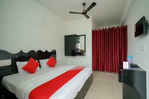 Hotel Oyo 23388 Fathima Residency