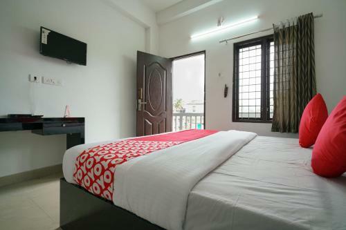 Hotel Oyo 23388 Fathima Residency