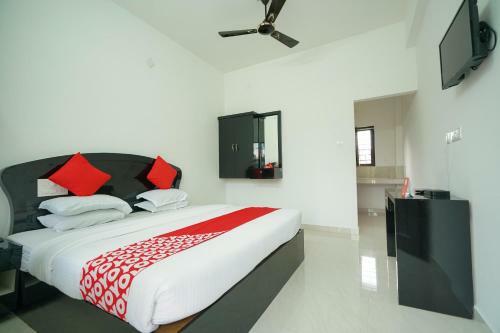 Hotel Oyo 23388 Fathima Residency