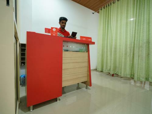 Hotel Oyo 23388 Fathima Residency