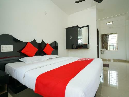 Hotel Oyo 23388 Fathima Residency