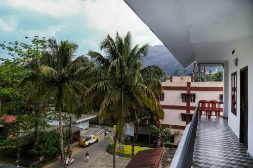 Hotel Oyo 23388 Fathima Residency