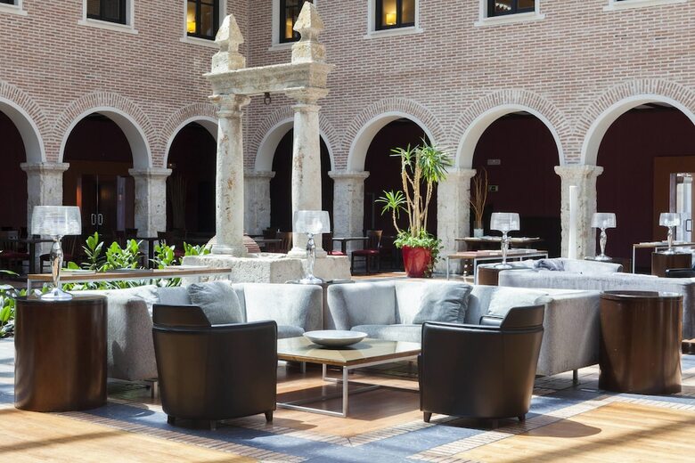 Hotel AC Palacio de Santa Ana By Marriott