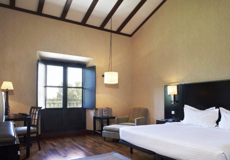 Hotel AC Palacio de Santa Ana By Marriott