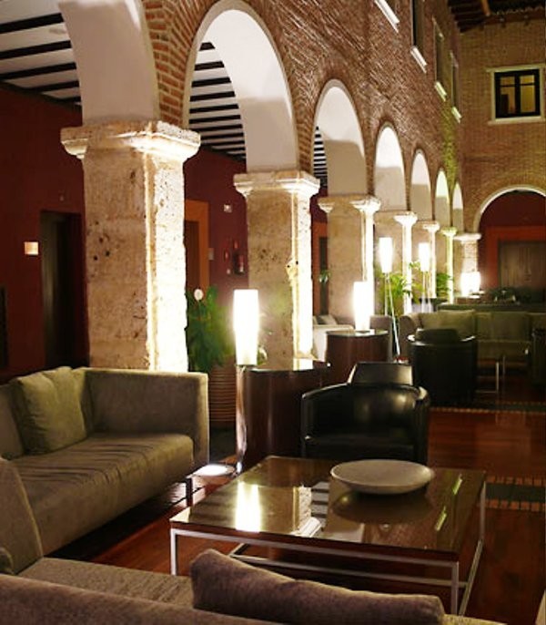 Hotel AC Palacio de Santa Ana By Marriott