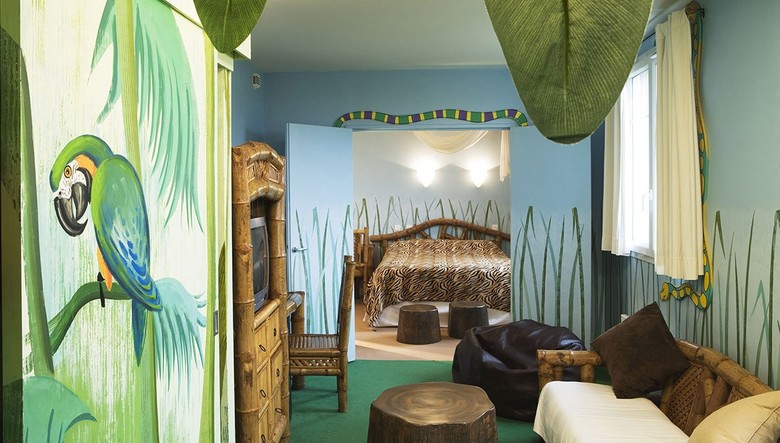 Explorers Hotel