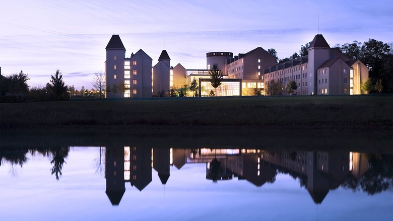 Explorers Hotel