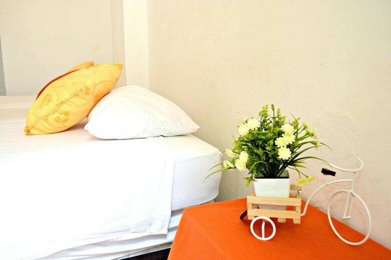 Hostal Media Luna Hostel