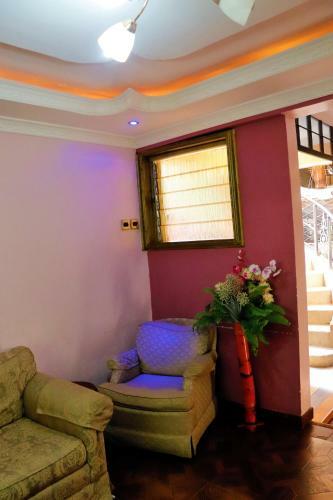 Hotel Pine Breeze Getaway Lukenya