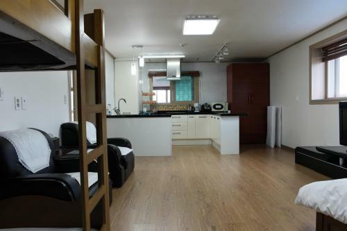 Hostal Ophir House