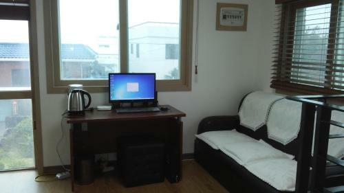 Hostal Ophir House