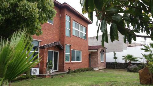Hostal Ophir House