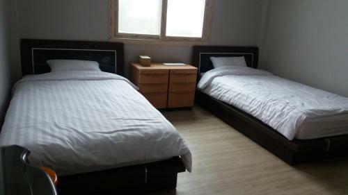 Hostal Ophir House